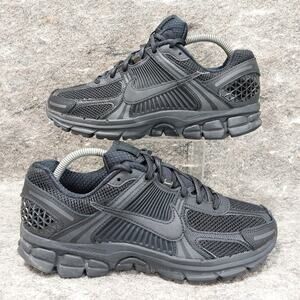 Nike Air Zoom Vomero 5 Sneakers Men's Size 9 Triple Black Running BV1358-003